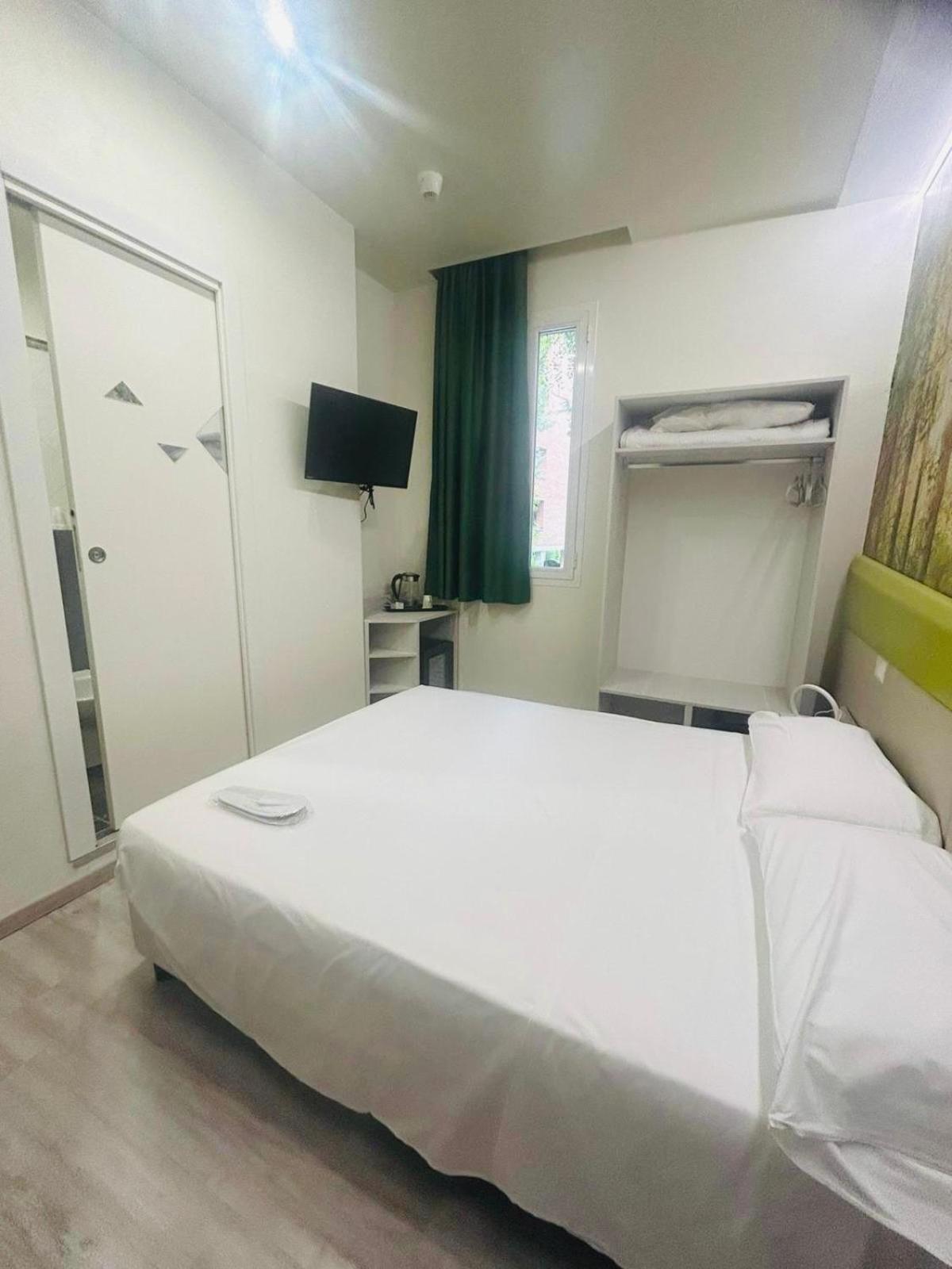 Hotel Giardinetto Al Sant'Orsola Bologna Bagian luar foto
