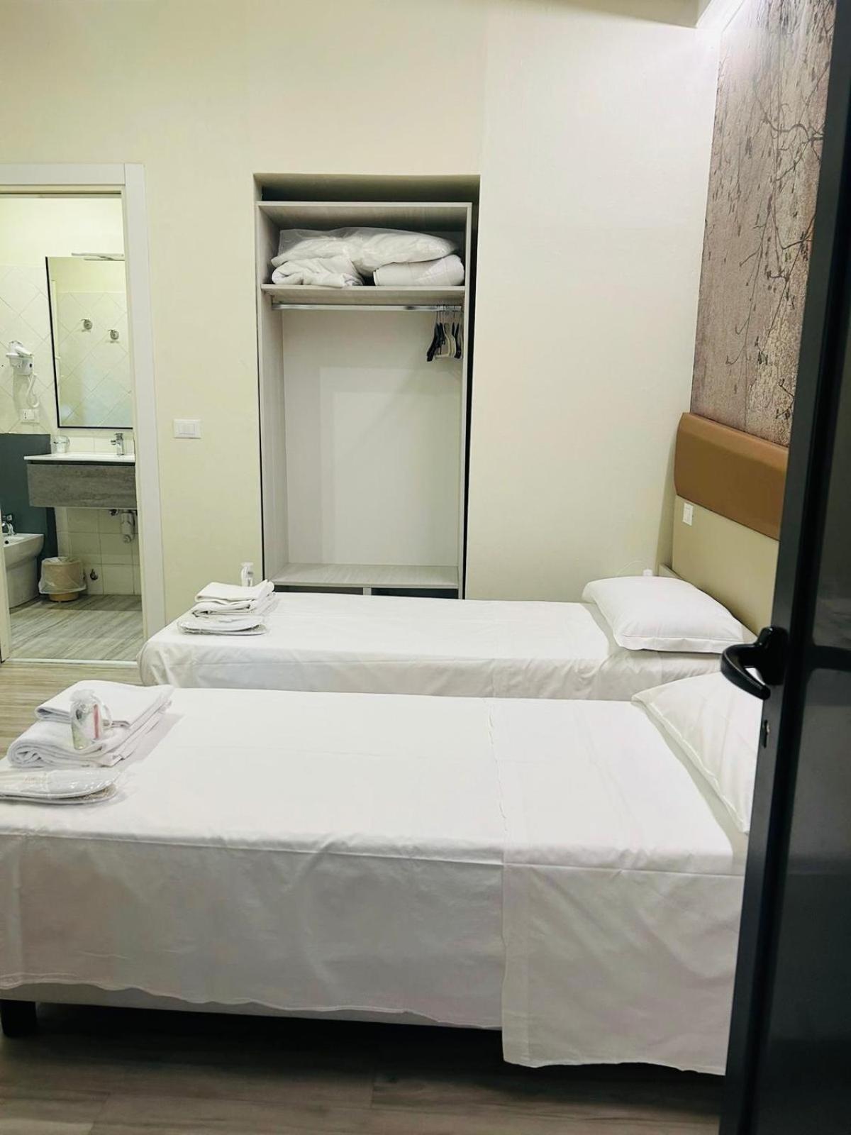 Hotel Giardinetto Al Sant'Orsola Bologna Bagian luar foto